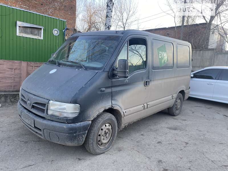 Вантажний фургон Nissan Interstar