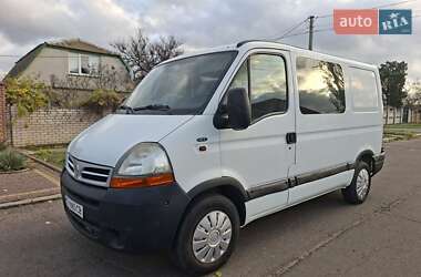 Nissan Interstar  2004