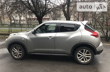 Nissan Juke SE+ 2011