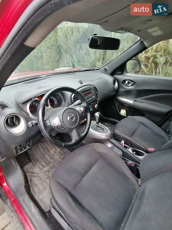 Внедорожник / Кроссовер Nissan Juke 2011 в Староконстантинове