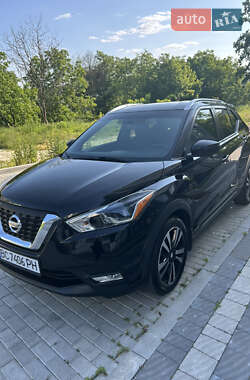 Nissan Kicks  2019