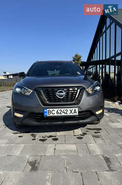 Nissan Kicks  2020