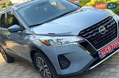 Nissan Kicks  2023