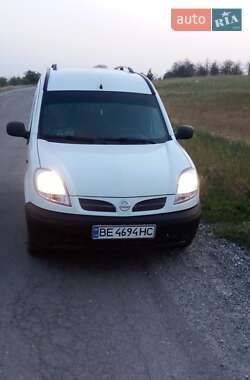 Nissan Kubistar  2004