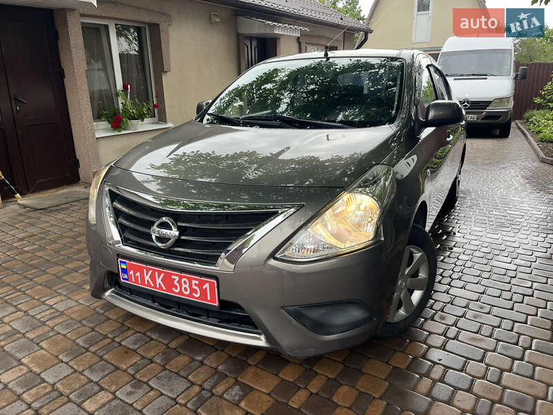 Nissan Latio