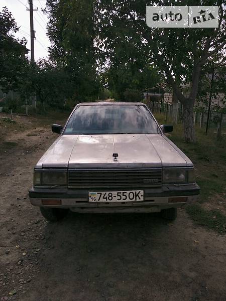 Nissan Laurel 1986 года