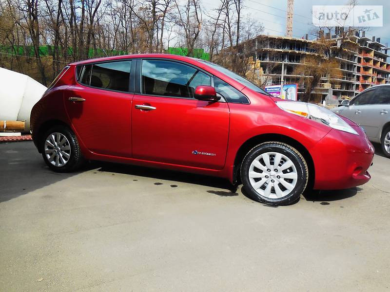 Nissan Leaf 2016 года