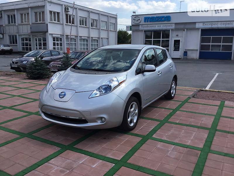 Nissan Leaf 2014 года