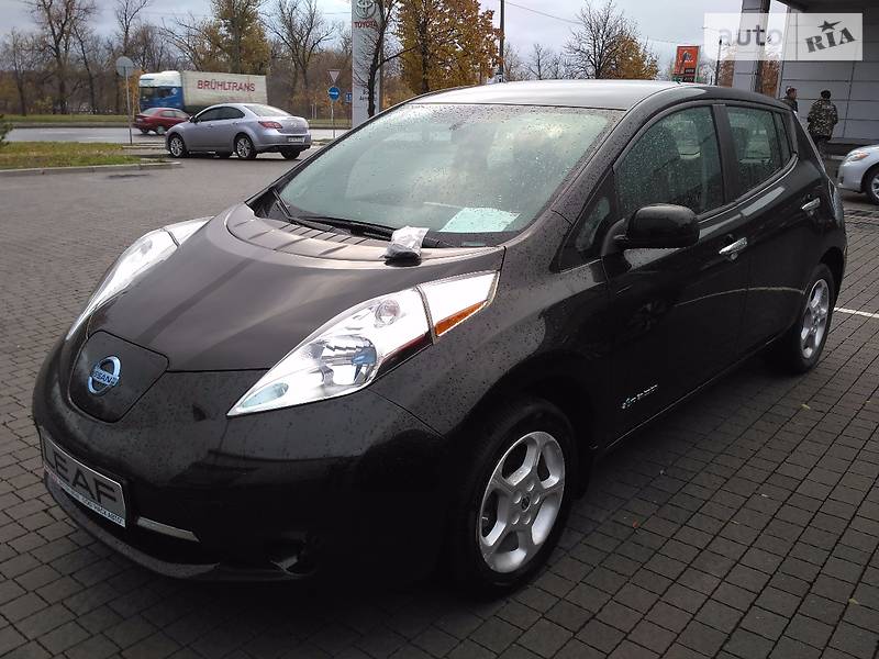 Nissan Leaf 2014 года