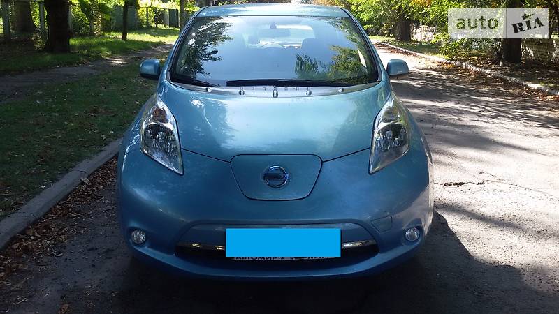 Nissan Leaf 2014 года