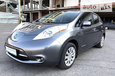 Nissan Leaf S 2014