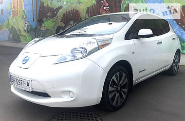 Nissan Leaf SV  2015