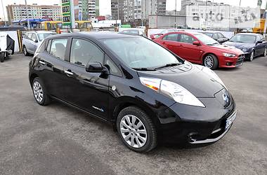 Nissan Leaf  2014