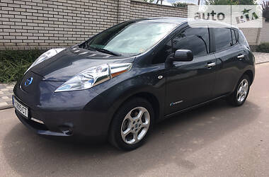 Nissan Leaf  2013