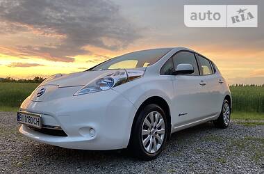 Nissan Leaf S 2013