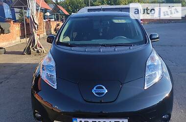 Nissan Leaf  2012