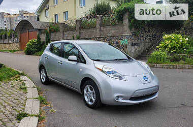 Nissan Leaf SV 2011