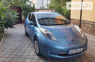 Nissan Leaf S 2015