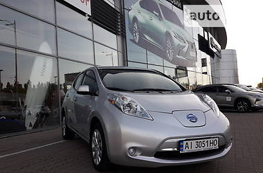 Nissan Leaf  2015