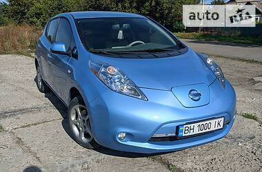 Nissan Leaf  2012