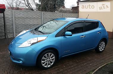 Nissan Leaf  2014