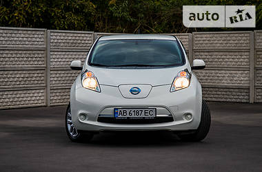 Nissan Leaf  2015