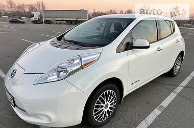 Nissan Leaf  2014