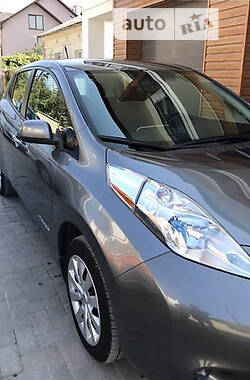 Nissan Leaf  2014