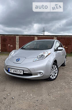 Nissan Leaf s 2015