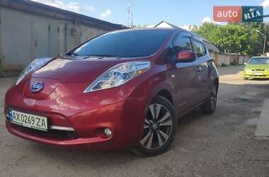 Nissan Leaf  2013