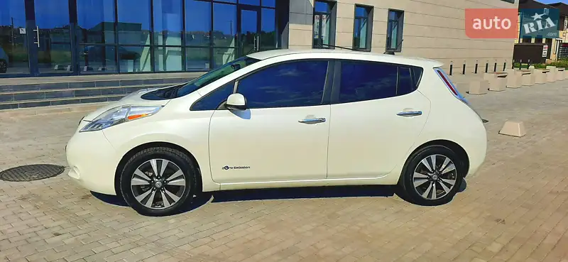 Nissan Leaf 2014