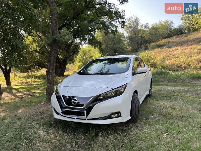 Nissan Leaf 2018 года в Днепре (Днепропетровске)