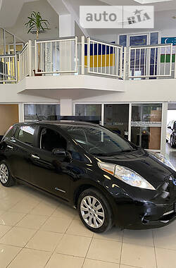 Nissan Leaf  2014