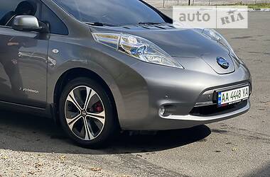 Nissan Leaf  2014