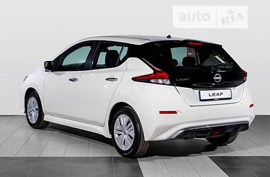 Nissan Leaf  2021