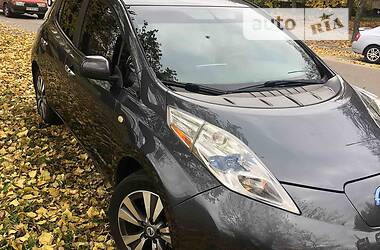 Nissan Leaf  2013