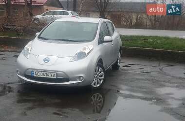 Nissan Leaf  2013
