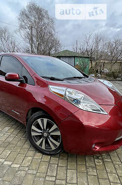 Nissan Leaf  2014