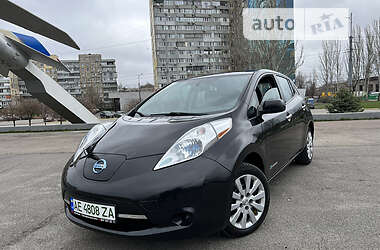 Nissan Leaf  2014