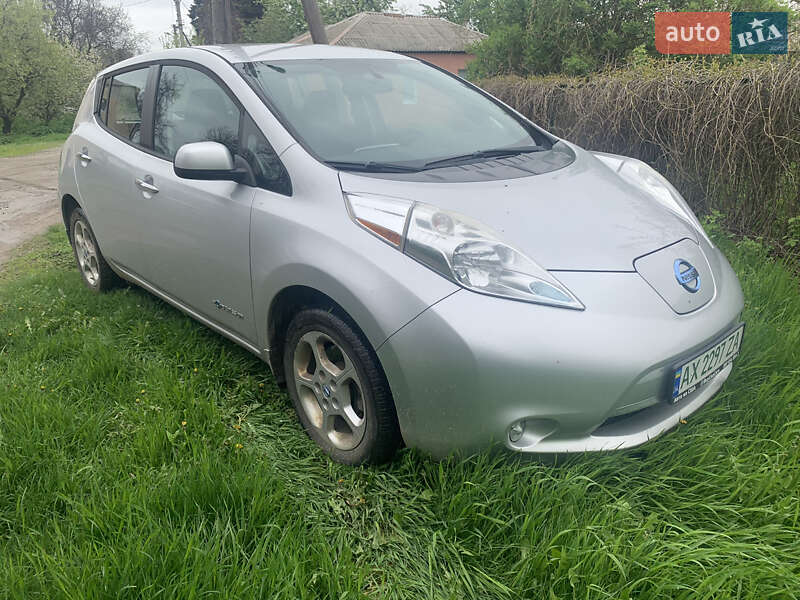 Хетчбек Nissan Leaf 2016 в Харкові