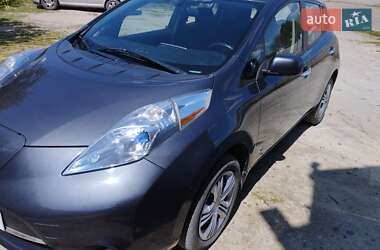Nissan Leaf  2013