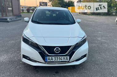 Nissan Leaf  2020