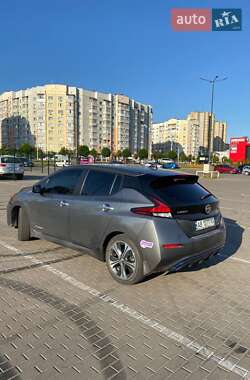 Nissan Leaf  2018