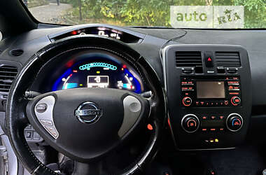 Nissan Leaf  2013