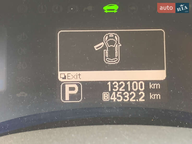 Хэтчбек Nissan Leaf 2012 в Иршаве