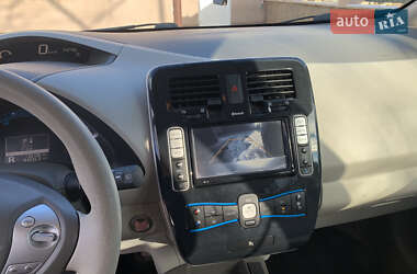 Хэтчбек Nissan Leaf 2012 в Иршаве