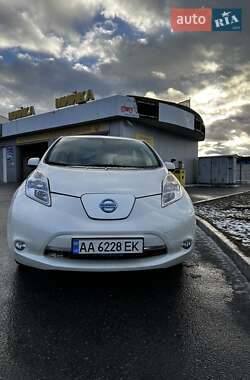 Nissan Leaf  2014