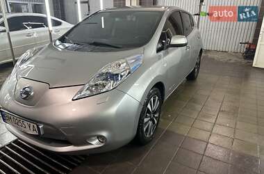 Nissan Leaf  2015