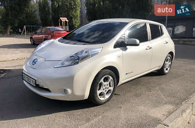 Nissan Leaf 2014