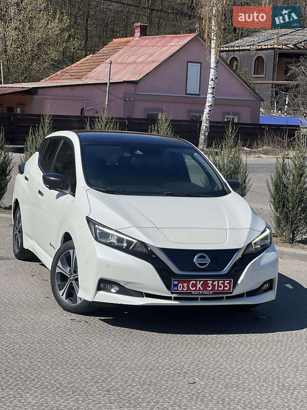 Nissan Leaf 2018 року в Полтаві